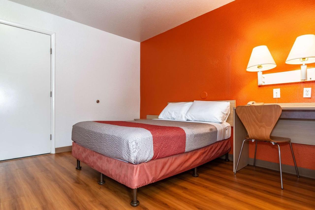 Motel 6-Palm Springs, Ca - East - Palm Canyon المظهر الخارجي الصورة
