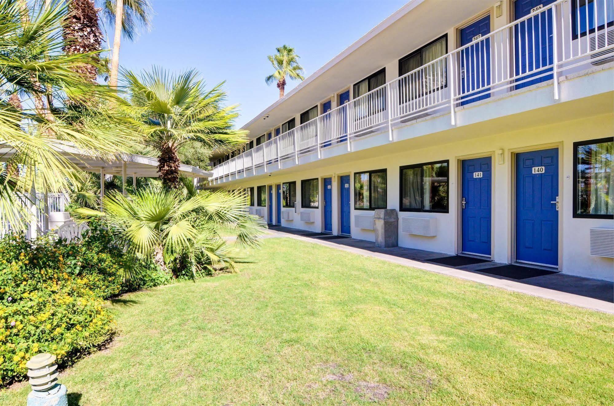 Motel 6-Palm Springs, Ca - East - Palm Canyon المظهر الخارجي الصورة
