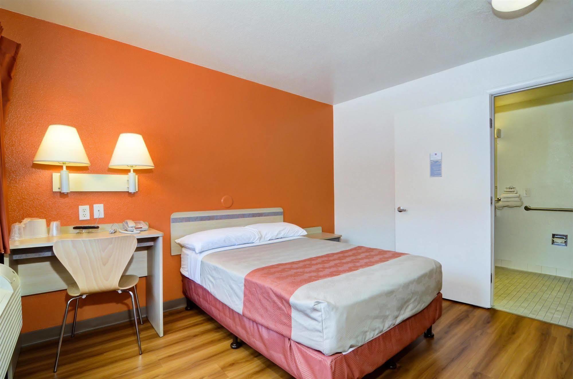 Motel 6-Palm Springs, Ca - East - Palm Canyon المظهر الخارجي الصورة
