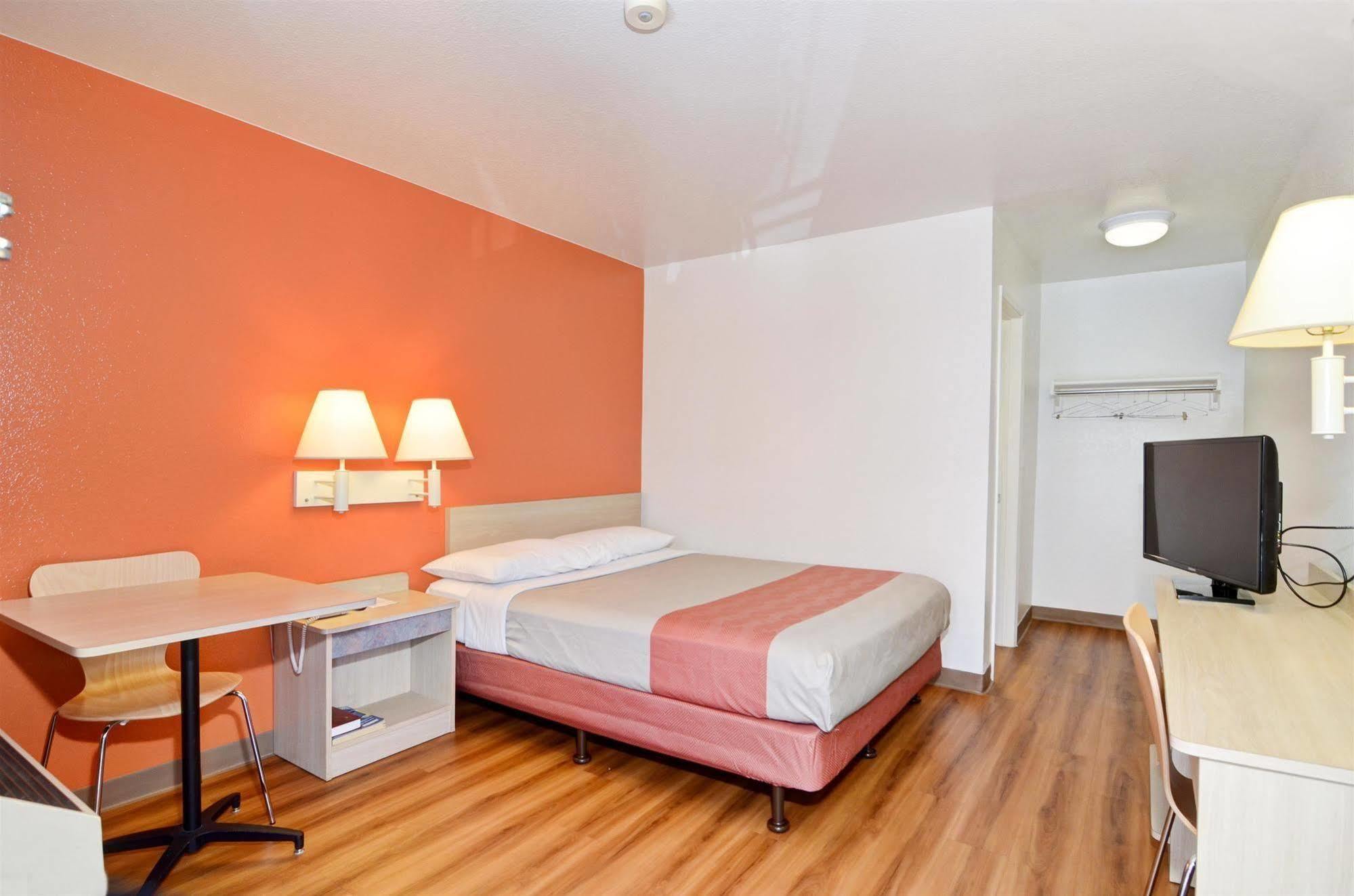 Motel 6-Palm Springs, Ca - East - Palm Canyon المظهر الخارجي الصورة