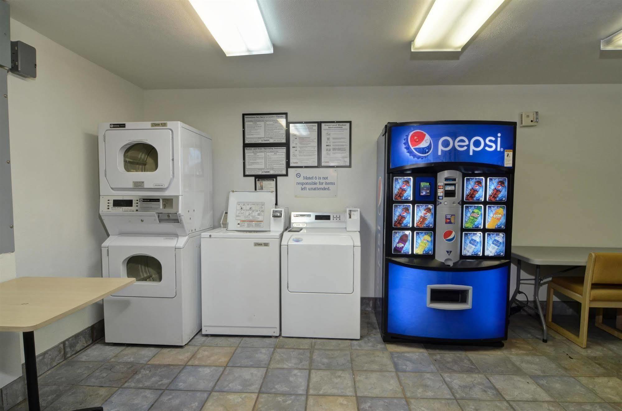 Motel 6-Palm Springs, Ca - East - Palm Canyon المظهر الخارجي الصورة