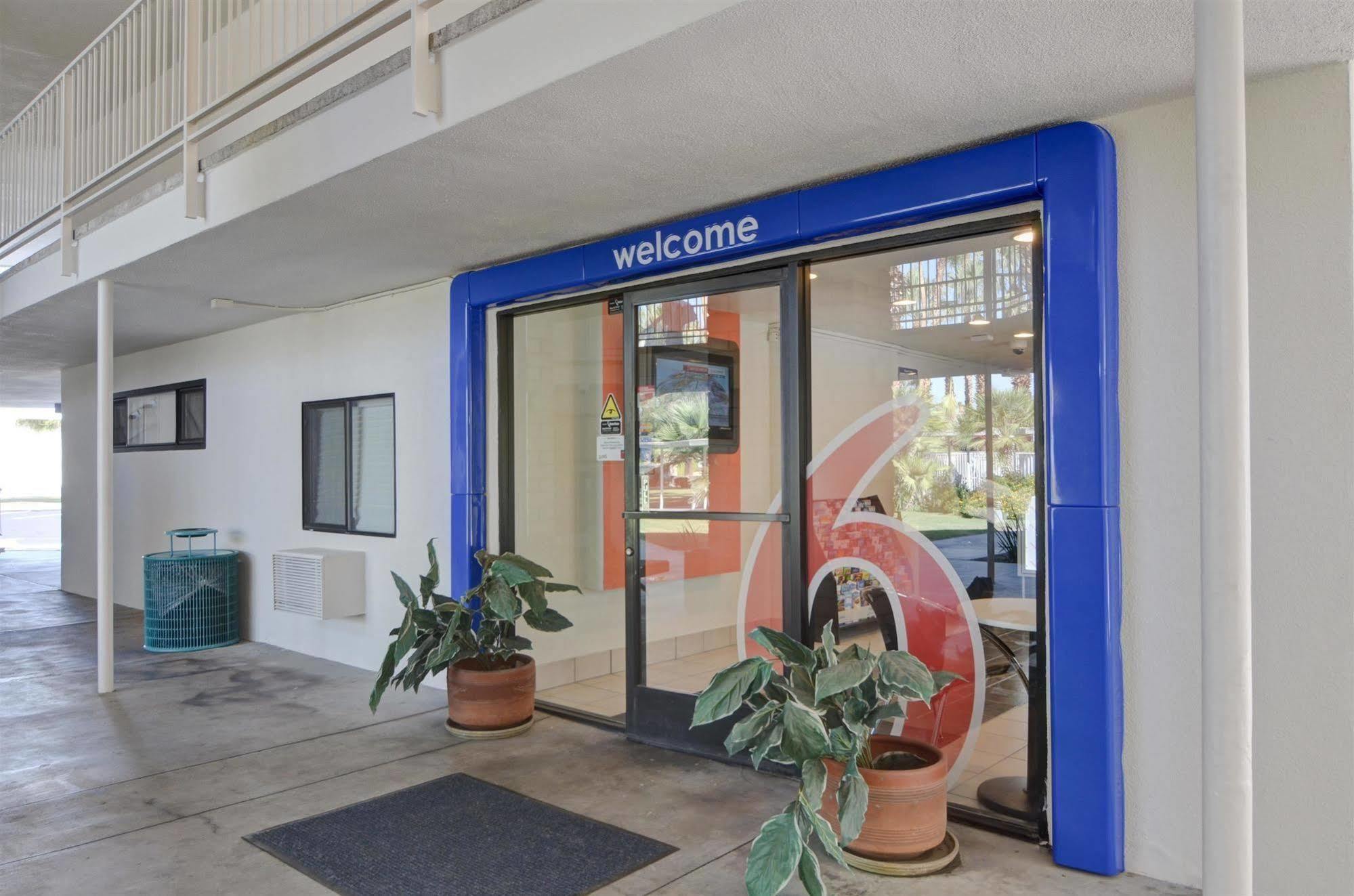Motel 6-Palm Springs, Ca - East - Palm Canyon المظهر الخارجي الصورة