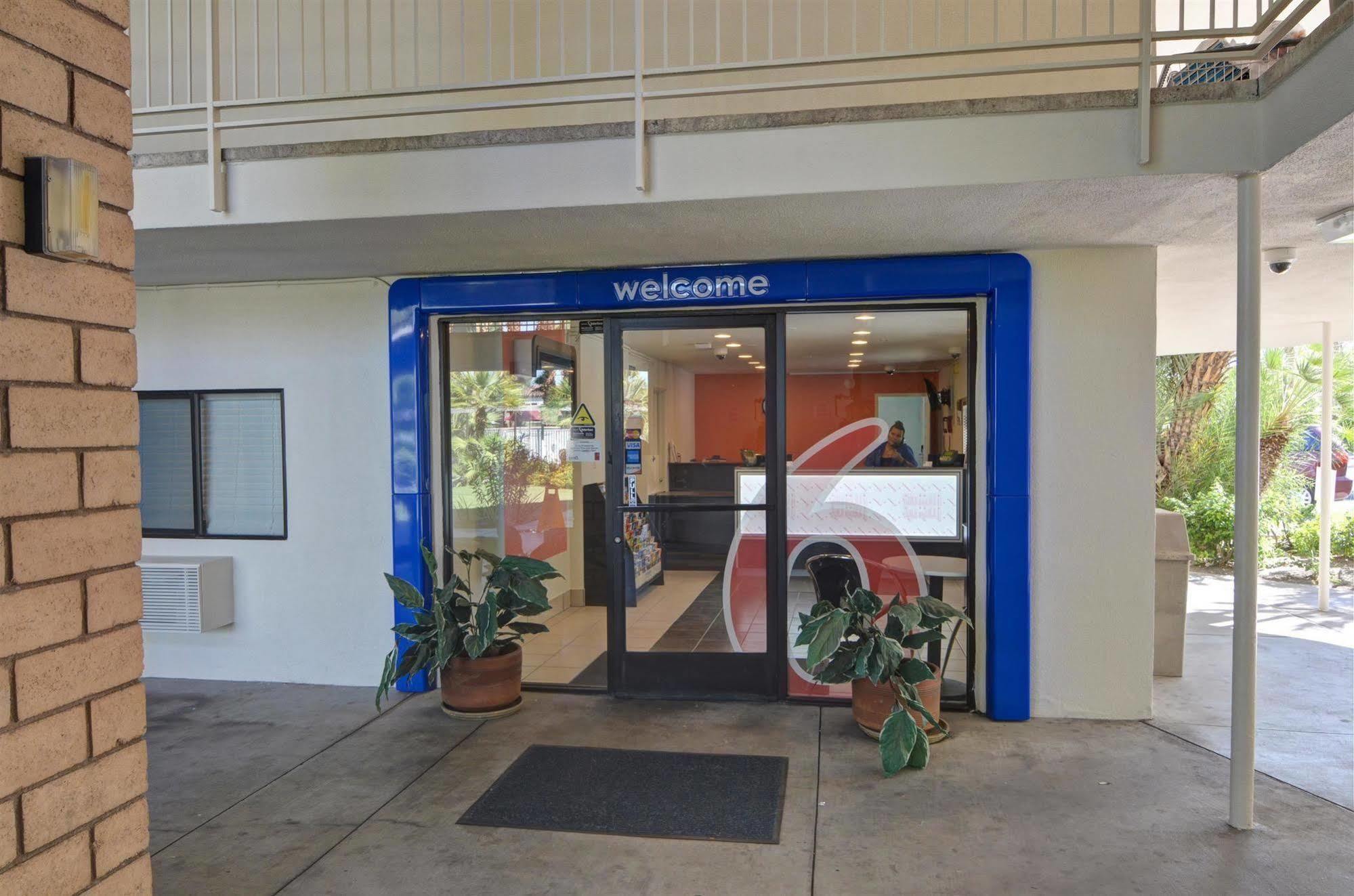 Motel 6-Palm Springs, Ca - East - Palm Canyon المظهر الخارجي الصورة