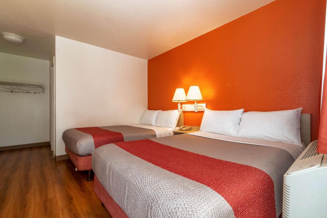 Motel 6-Palm Springs, Ca - East - Palm Canyon المظهر الخارجي الصورة